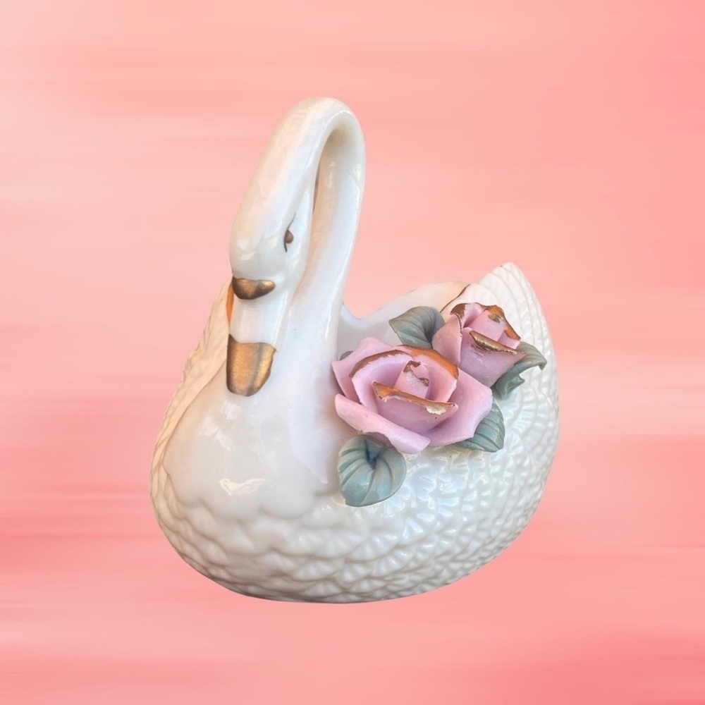 Swan trinket dish